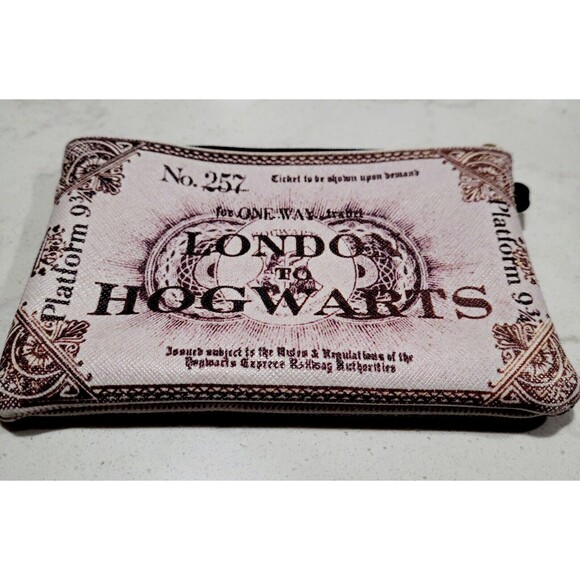 Harry Potter Train Ticket To Hogwarts Clutch Pouch Bag 6.5 x 4.5in. NWOT - Picture 5 of 10